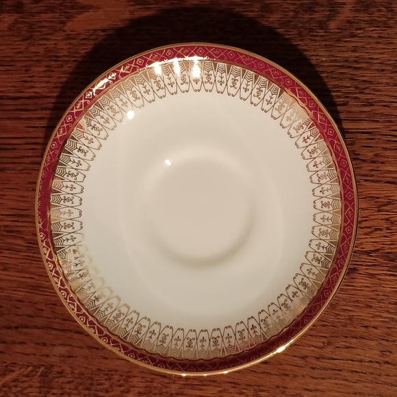 Royal Grafton Majestic Maroon Flat Cup and Saucer Set Made in England - Picture 6 of 6